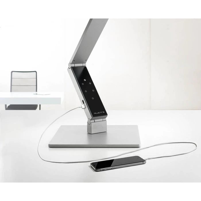 Luctra Schreibtischlampe Table Pro 2 Linear LED, Standfuß, Dimmbar, USB, Silber 4 Luctra Schreibtischlampe Table Pro 2 Linear LED, Standfuß, Dimmbar, USB, Silber – Bild 2